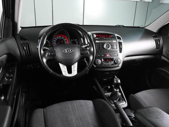 Kia Ceed I Рестайлинг с пробегом 2011 года, цена 919 000 рублей, 150354 км, хэтчбек, Автокод Объявления