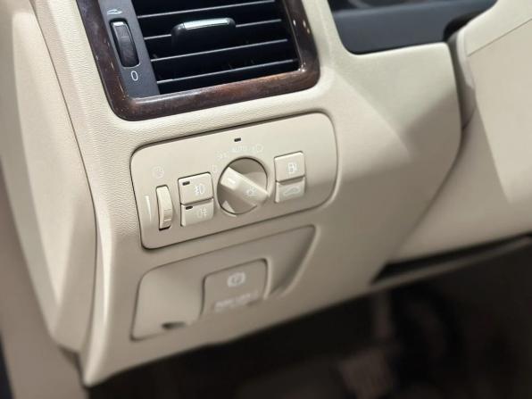 Volvo XC70 II с пробегом 2012 года, цена 1 150 000 рублей, 378000 км, универсал, Автокод Объявления