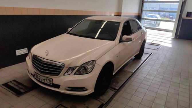 Mercedes-Benz E-Класс IV (W212 S212 C207) с пробегом 2010 года, цена 1 070 000 рублей, 360126 км, седан, Автокод Объявления