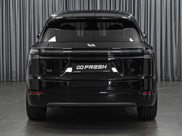 Li Auto (Lixiang) L7 I Рестайлинг с пробегом 2025 года, цена 7 800 000 рублей, 806 км, внедорожник, Автокод Объявления