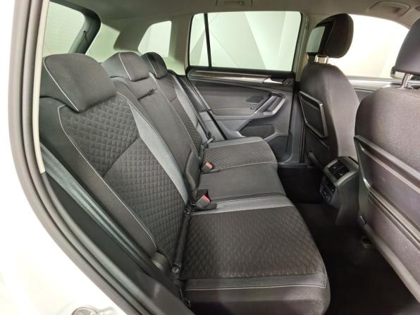 Volkswagen Tiguan II с пробегом 2018 года, цена 1 955 000 рублей, 180000 км, внедорожник, Автокод Объявления