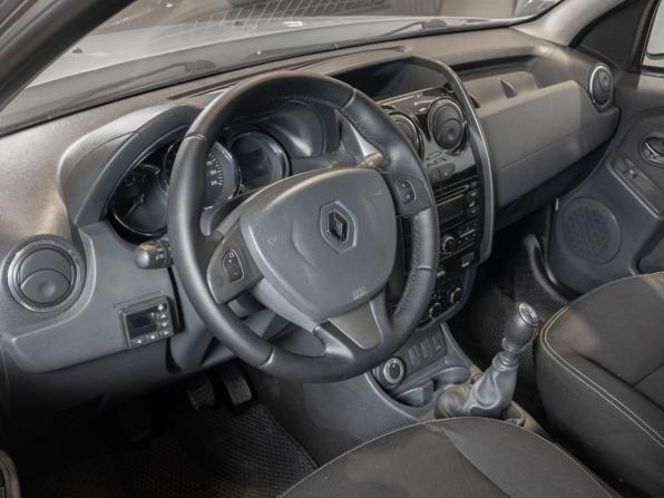 Renault Duster I Рестайлинг с пробегом 2016 года, цена 991 400 рублей, 240053 км, внедорожник, Автокод Объявления