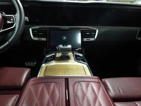 Hongqi E-HS9 с пробегом 2022 года, цена 3 549 000 рублей, 44883 км, внедорожник, Автокод Объявления