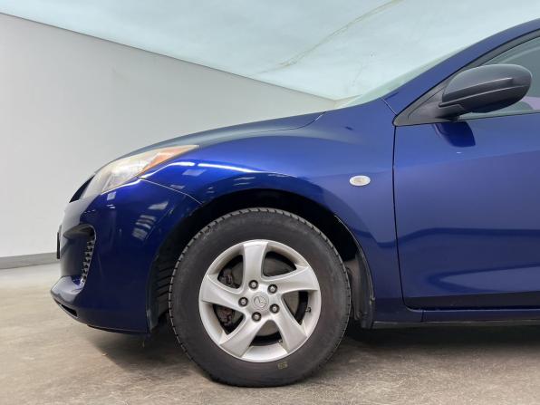 Mazda 3 II (BL) Рестайлинг с пробегом 2011 года, цена 890 000 рублей, 220641 км, седан, Автокод Объявления