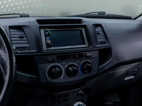 Toyota Hilux VII Рестайлинг с пробегом 2012 года, цена 1 424 000 рублей, 251739 км, offers.body_type.unknown, Автокод Объявления