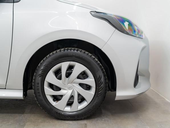 Toyota Yaris IV с пробегом 2021 года, цена 1 197 000 рублей, 113025 км, хэтчбек, Автокод Объявления