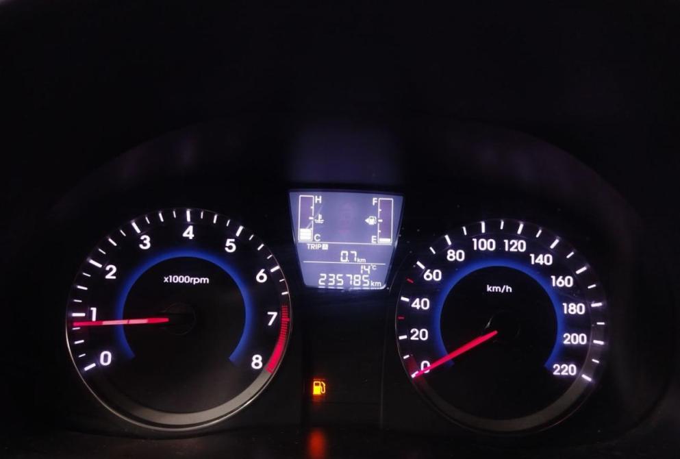 Hyundai Solaris I Рестайлинг Саратов  - изображение 13