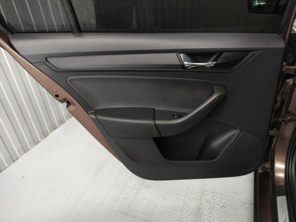 Skoda Rapid I Рестайлинг с пробегом 2019 года, цена 1 140 000 рублей, 80000 км, лифтбек, Автокод Объявления