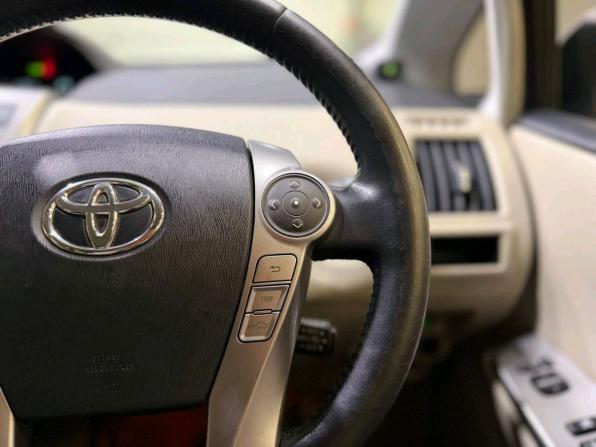 Toyota Prius Alpha I (ZVW40/41) Рестайлинг с пробегом 2018 года, цена 1 449 000 рублей, 158868 км, универсал, Автокод Объявления