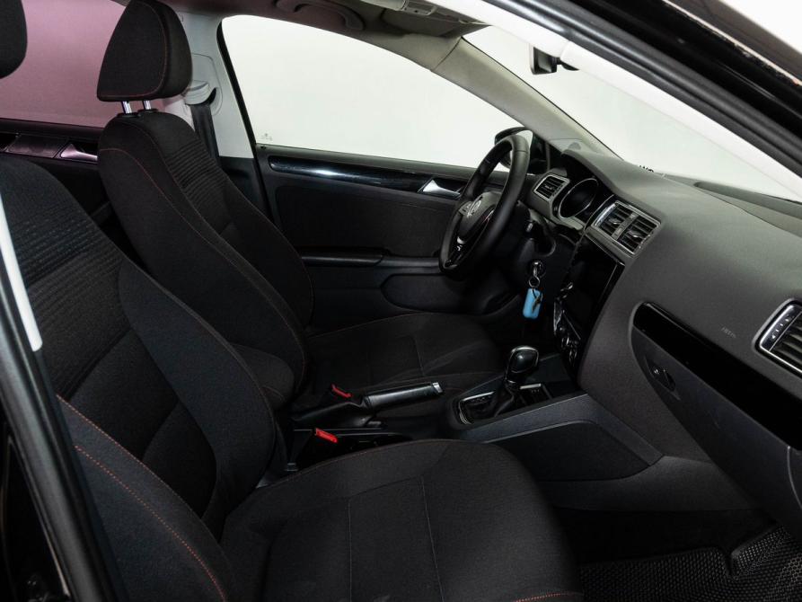 Volkswagen Jetta VI Рестайлинг Казань  - изображение 6