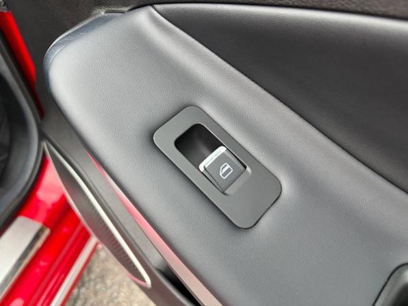 Omoda S5 с пробегом 2023 года, цена 1 595 000 рублей, 4300 км, седан, Автокод Объявления
