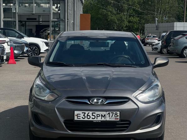 Hyundai Solaris I с пробегом 2011 года, цена 650 000 рублей, 133650 км, седан, Автокод Объявления