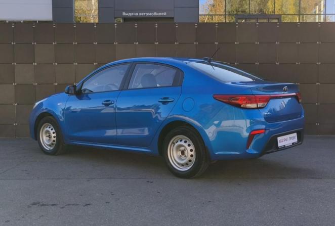 Kia Rio III Рестайлинг с пробегом 2017 года, цена 1 370 000 рублей, 68800 км, седан, Автокод Объявления