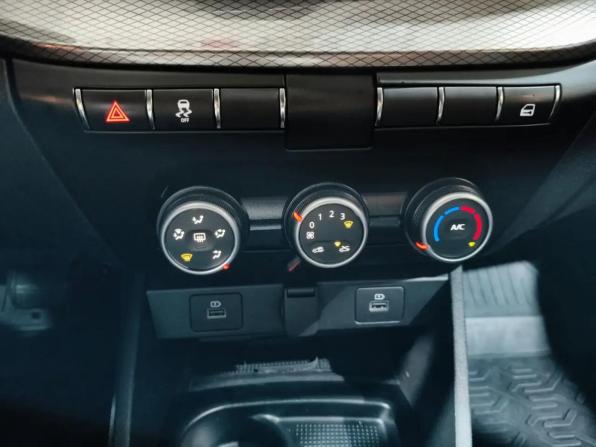 Lada (ВАЗ) Vesta I Рестайлинг (NG) с пробегом 2024 года, цена 1 290 000 рублей, 27584 км, седан, Автокод Объявления
