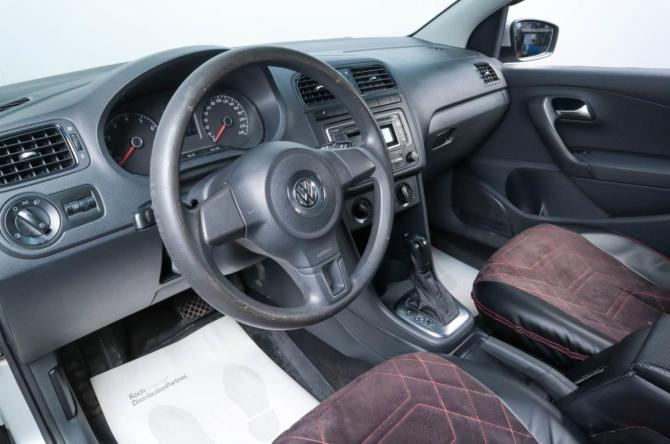 Volkswagen Polo V с пробегом 2015 года, цена 899 000 рублей, 226000 км, седан, Автокод Объявления