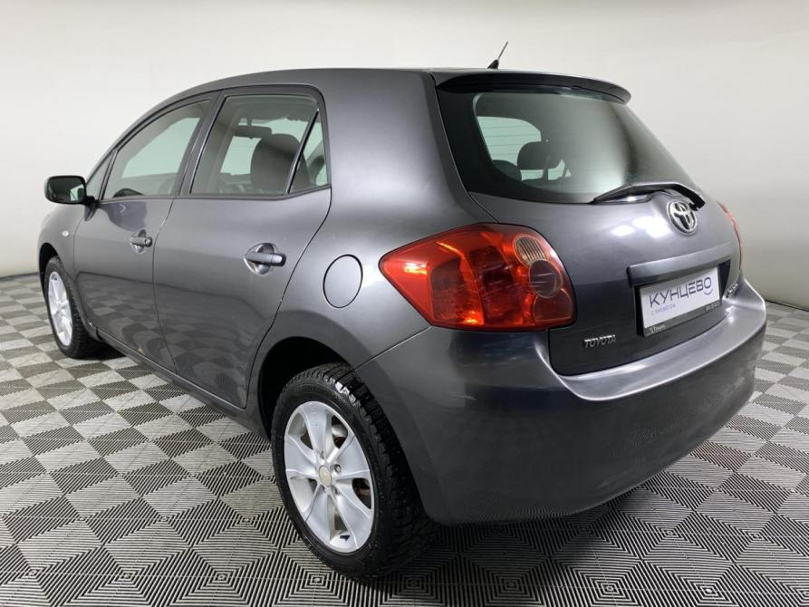 Toyota Auris I Москва  - изображение 7