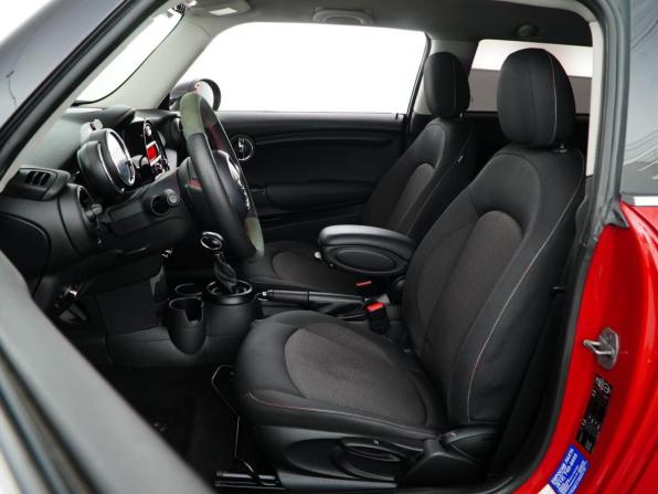 Mini Hatch III (F55/F56) с пробегом 2014 года, цена 1 360 444 рубля, 135720 км, хэтчбек, Автокод Объявления