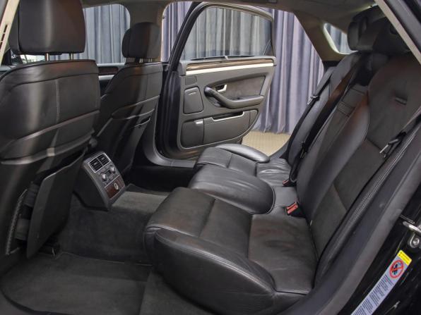 Audi A8 II (D3) Рестайлинг 2 с пробегом 2008 года, цена 979 000 рублей, 177000 км, седан, Автокод Объявления