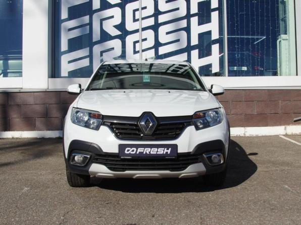 Renault Logan II Рестайлинг с пробегом 2019 года, цена 999 000 рублей, 155000 км, седан, Автокод Объявления
