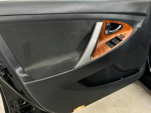 Toyota Camry VI (XV40) Рестайлинг с пробегом 2010 года, цена 1 250 000 рублей, 239000 км, седан, Автокод Объявления