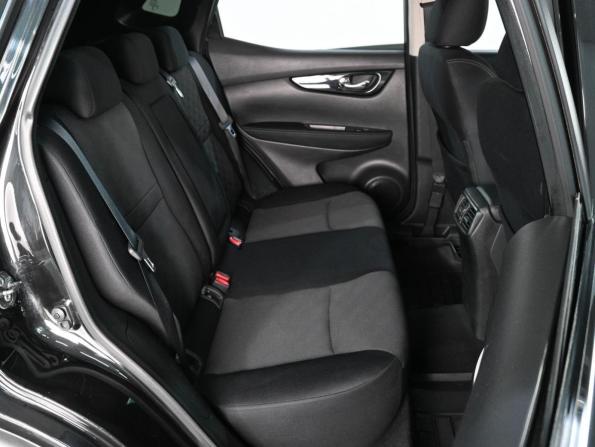 Nissan Qashqai II с пробегом 2017 года, цена 1 599 000 рублей, 142435 км, внедорожник, Автокод Объявления