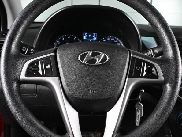 Hyundai Solaris I Рестайлинг с пробегом 2016 года, цена 1 329 000 рублей, 123465 км, седан, Автокод Объявления