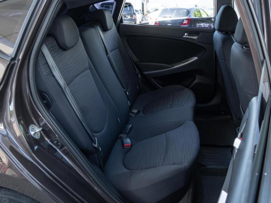 Hyundai Solaris I Рестайлинг Волгоград  - изображение 7