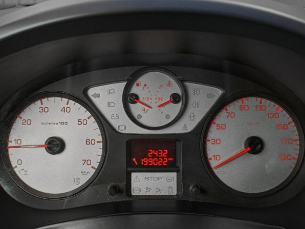 Peugeot Partner II с пробегом 2011 года, цена 645 000 рублей, 199022 км, минивэн, Автокод Объявления