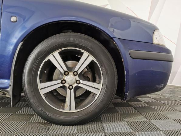 Skoda Octavia I (A4) Рестайлинг с пробегом 2009 года, цена 295 950 рублей, 349132 км, лифтбек, Автокод Объявления