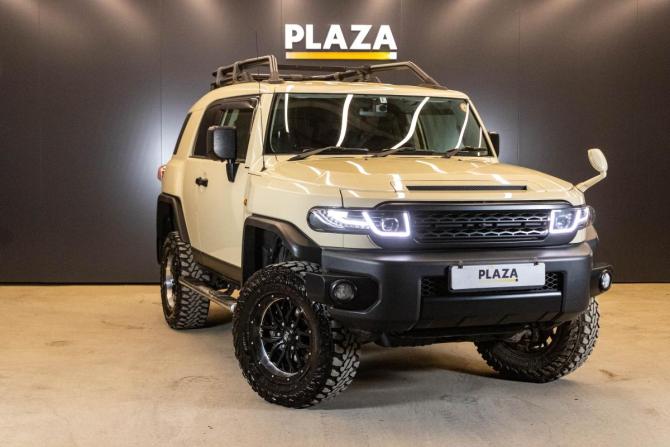 Toyota FJ Cruiser с пробегом 2018 года, цена 4 890 000 рублей, 50949 км, внедорожник, Автокод Объявления