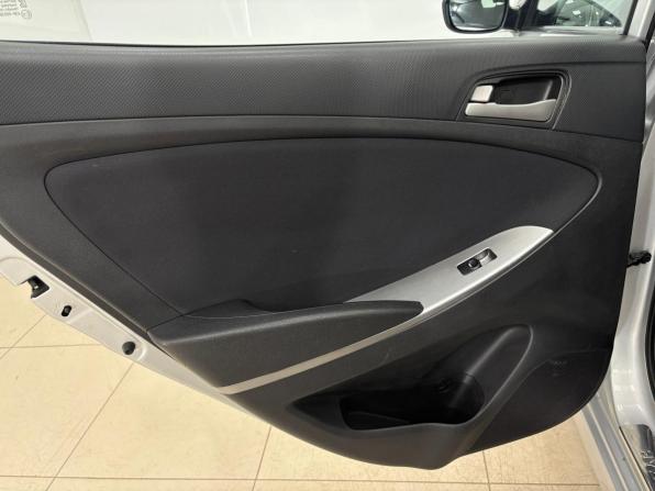 Hyundai Solaris I Рестайлинг с пробегом 2015 года, цена 730 000 рублей, 219082 км, седан, Автокод Объявления