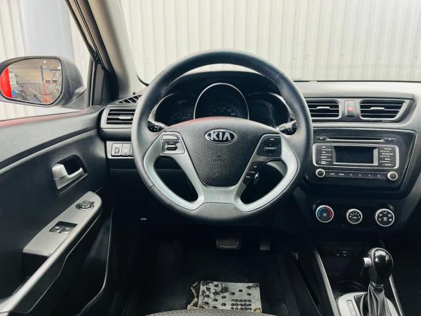 Kia Rio III Рестайлинг с пробегом 2015 года, цена 977 000 рублей, 145000 км, седан, Автокод Объявления