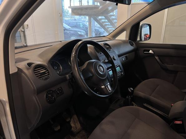 Volkswagen Caddy III Рестайлинг с пробегом 2012 года, цена 750 000 рублей, 265672 км, компактвэн, Автокод Объявления