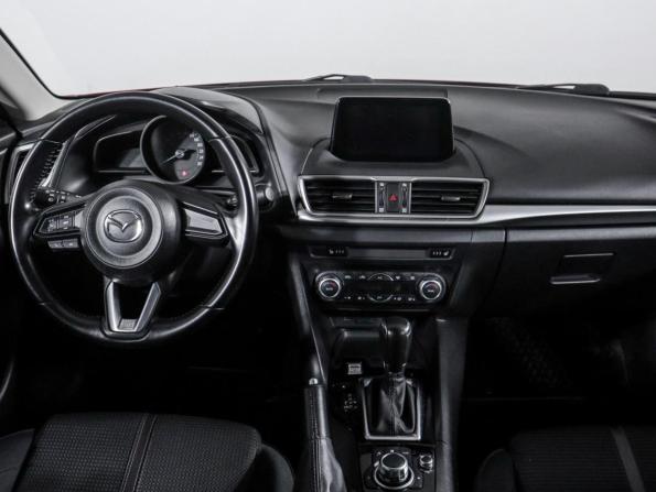 Mazda 3 III (BM) Рестайлинг с пробегом 2018 года, цена 1 690 000 рублей, 77752 км, седан, Автокод Объявления