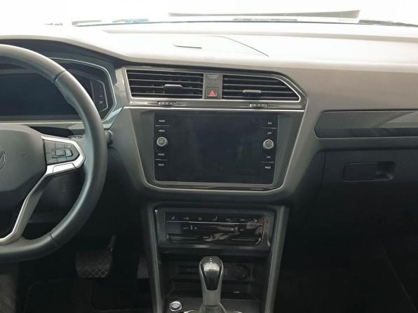 Volkswagen Tiguan II Рестайлинг с пробегом 2021 года, цена 3 700 000 рублей, 69650 км, внедорожник, Автокод Объявления