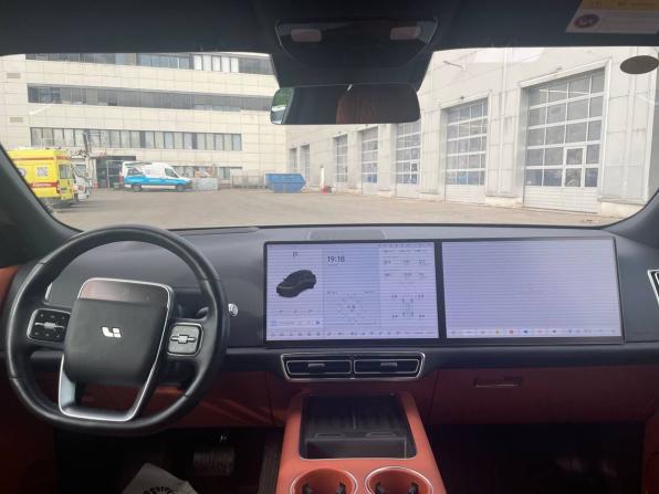 Li Auto (Lixiang) L9 I Рестайлинг с пробегом 2024 года, цена 7 980 000 рублей, 6909 км, внедорожник, Автокод Объявления