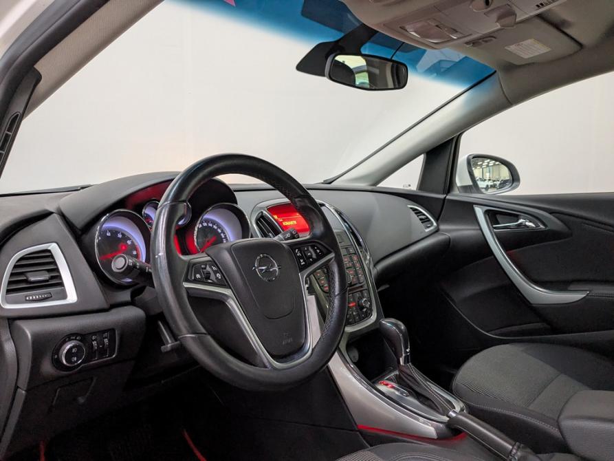 Opel Astra J Рестайлинг Москва  - изображение 2