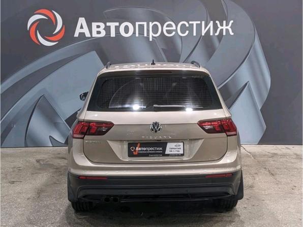 Volkswagen Tiguan II с пробегом 2019 года, цена 1 940 000 рублей, 209000 км, внедорожник, Автокод Объявления
