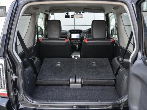 Suzuki Jimny III Рестайлинг 2 с пробегом 2013 года, цена 1 220 000 рублей, 91151 км, внедорожник, Автокод Объявления