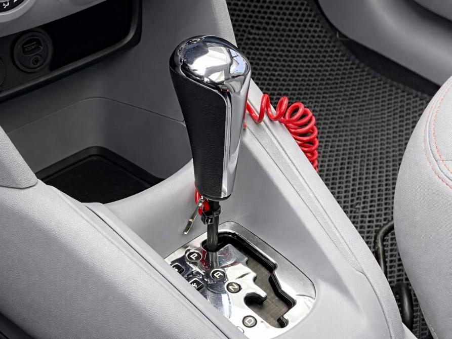 Peugeot 208 I Пермь  - изображение 12