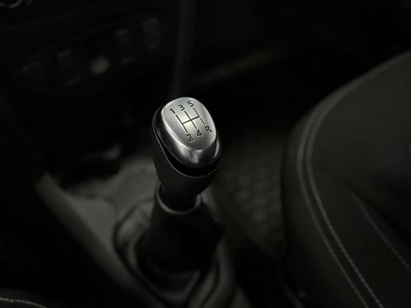 Renault Sandero II Рестайлинг с пробегом 2021 года, цена 1 420 000 рублей, 32151 км, хэтчбек, Автокод Объявления