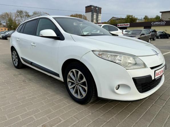 Renault Megane III с пробегом 2009 года, цена 399 000 рублей, 272001 км, универсал, Автокод Объявления