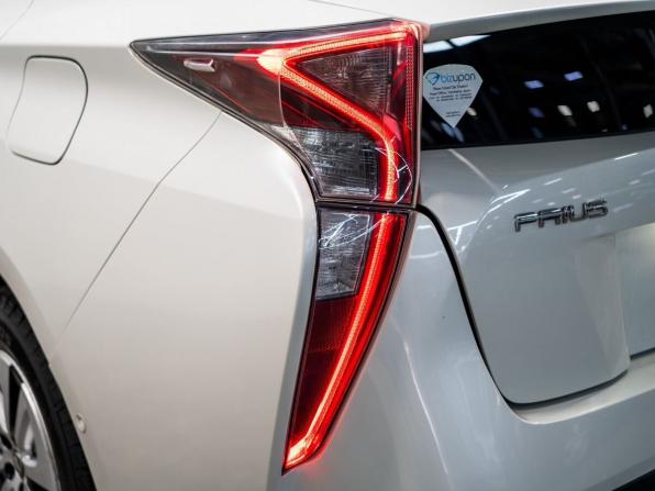 Toyota Prius IV (XW50) с пробегом 2016 года, цена 1 720 000 рублей, 127365 км, лифтбек, Автокод Объявления