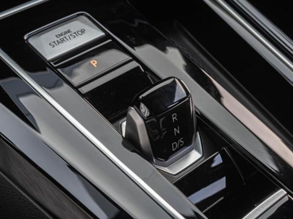 Volkswagen Golf R VIII с пробегом 2023 года, цена 6 200 000 рублей, 23644 км, хэтчбек, Автокод Объявления
