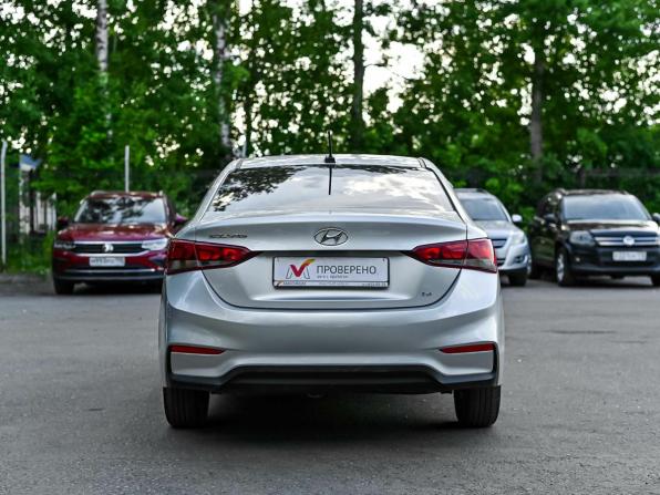 Hyundai Solaris II с пробегом 2019 года, цена 1 000 000 рублей, 187649 км, седан, Автокод Объявления
