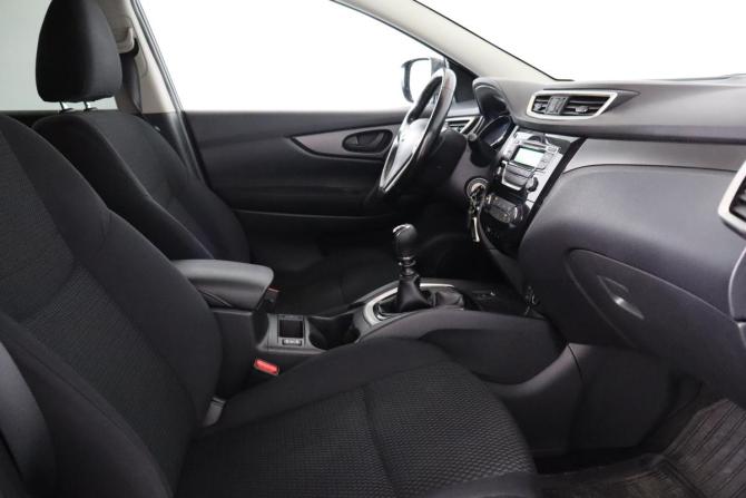 Nissan Qashqai II с пробегом 2018 года, цена 1 599 000 рублей, 113000 км, внедорожник, Автокод Объявления