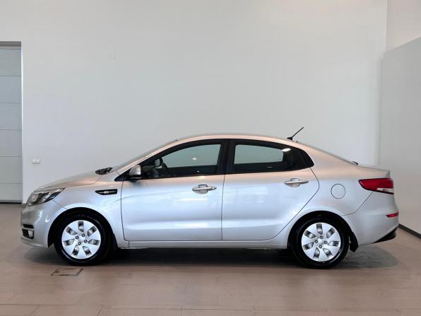 Kia Rio III Рестайлинг с пробегом 2016 года, цена 980 000 рублей, 154757 км, седан, Автокод Объявления