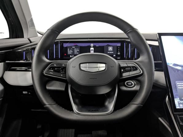 Geely Atlas II с пробегом 2024 года, цена 2 995 000 рублей, 15756 км, внедорожник, Автокод Объявления