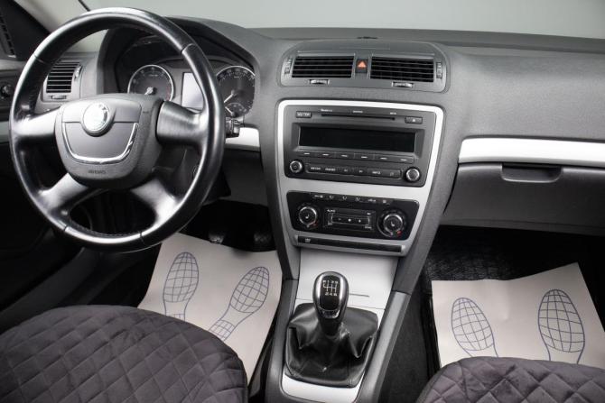 Skoda Octavia II (A5) Рестайлинг с пробегом 2012 года, цена 849 000 рублей, 255917 км, лифтбек, Автокод Объявления