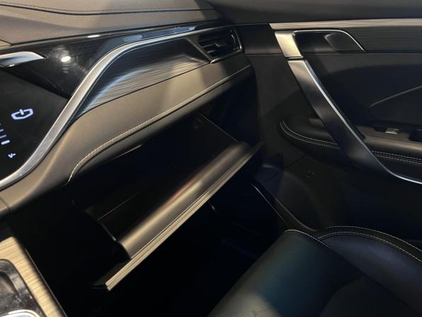 Geely Atlas Pro с пробегом 2022 года, цена 1 880 000 рублей, 120655 км, внедорожник, Автокод Объявления
